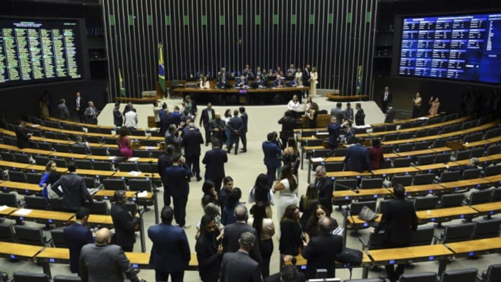 O Cenário Político Brasileiro 4 O Cenário Político Brasileiro